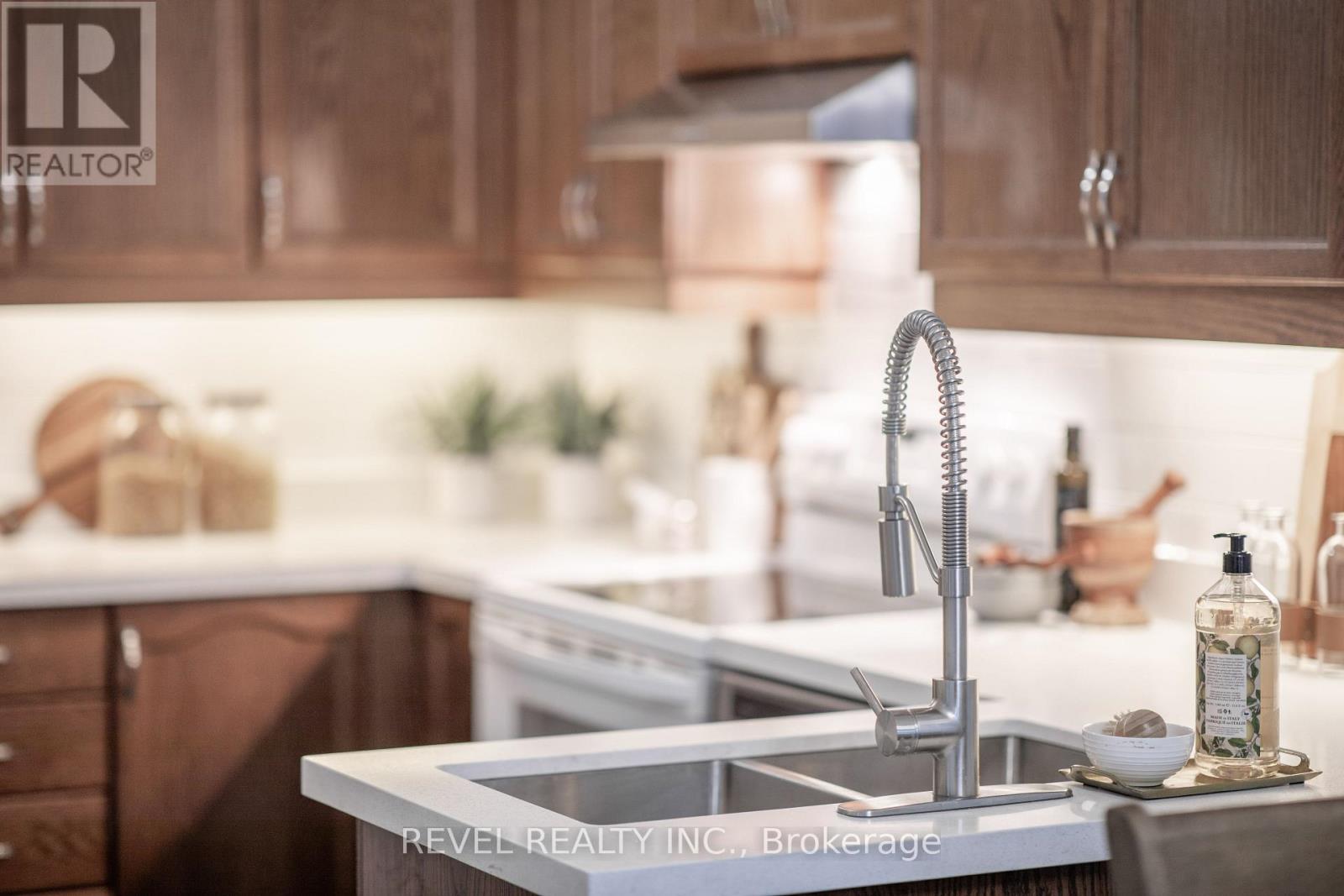 18 Wilkins Crescent, Clarington, Ontario L1E 3B8 - Photo 8 - E12616346