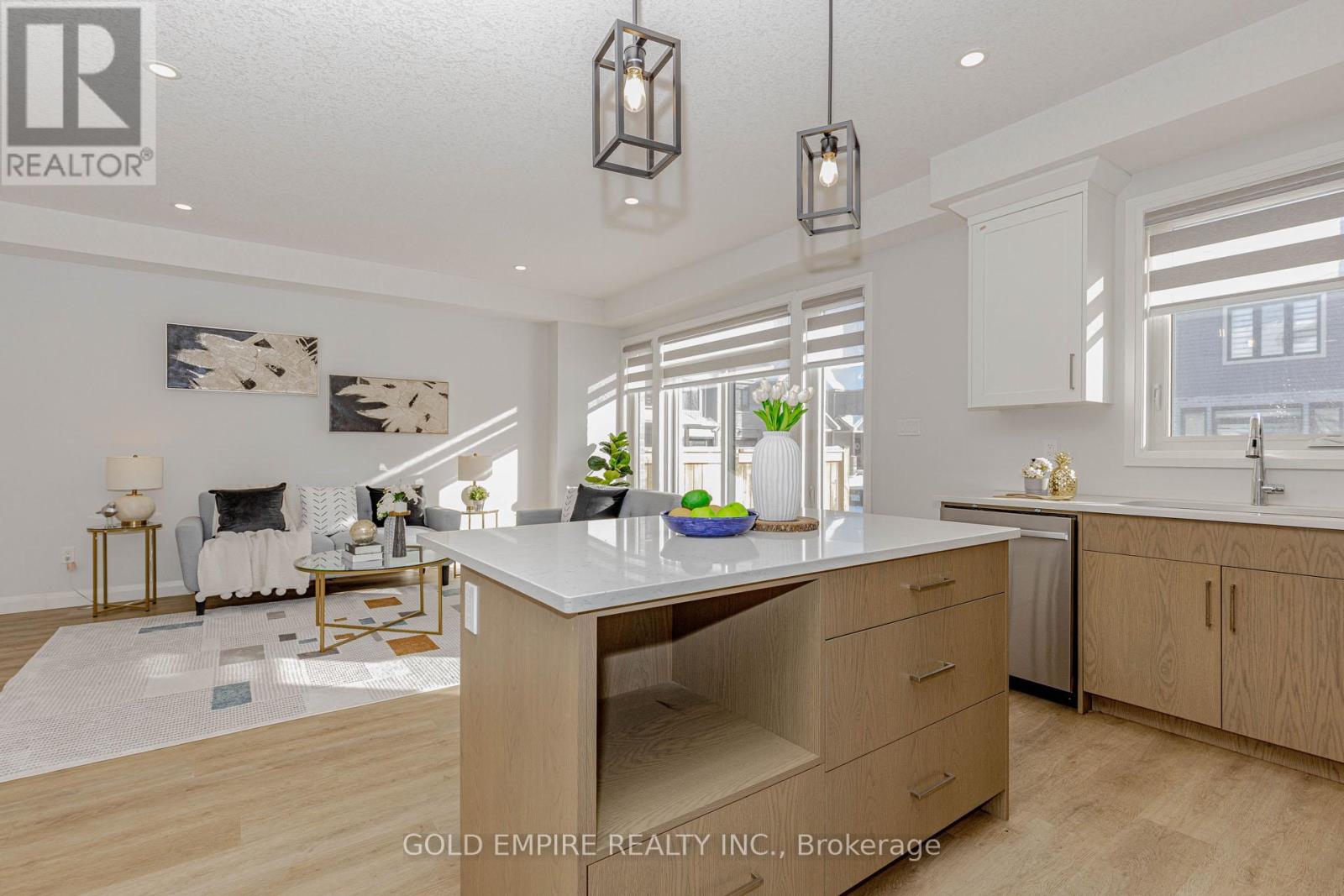 87 Stonefield Lane, Middlesex Centre, Ontario  N0M 2A0 - Photo 12 - X12616352