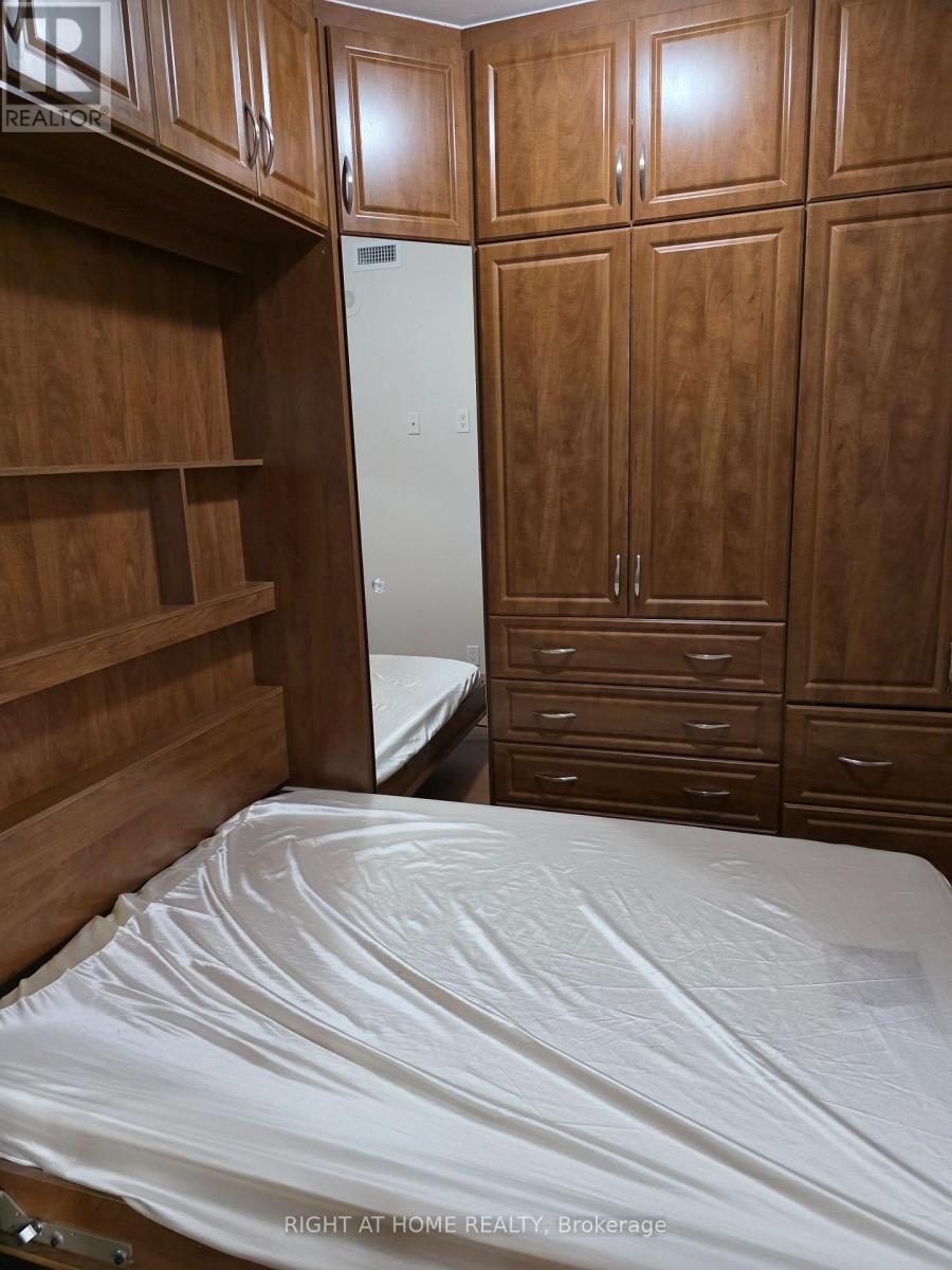 909 - 9225 Jane Street, Vaughan (Maple), Ontario  L6A 0J7 - Photo 6 - N12610162