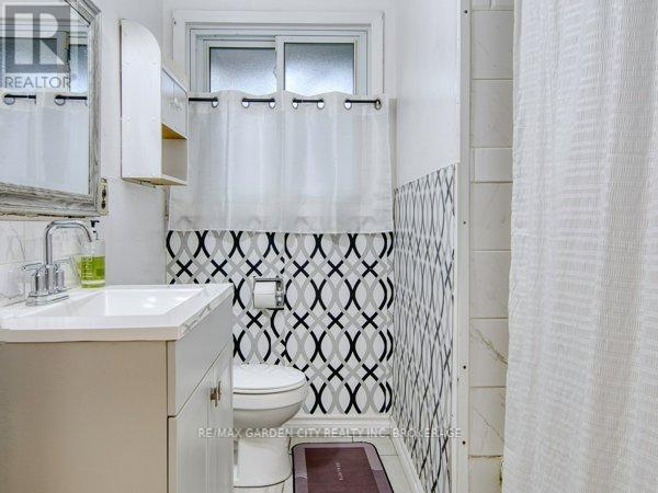 3664 Arlington Avenue, Niagara Falls, Ontario L2J 2X2 - Photo 16 - X12597600