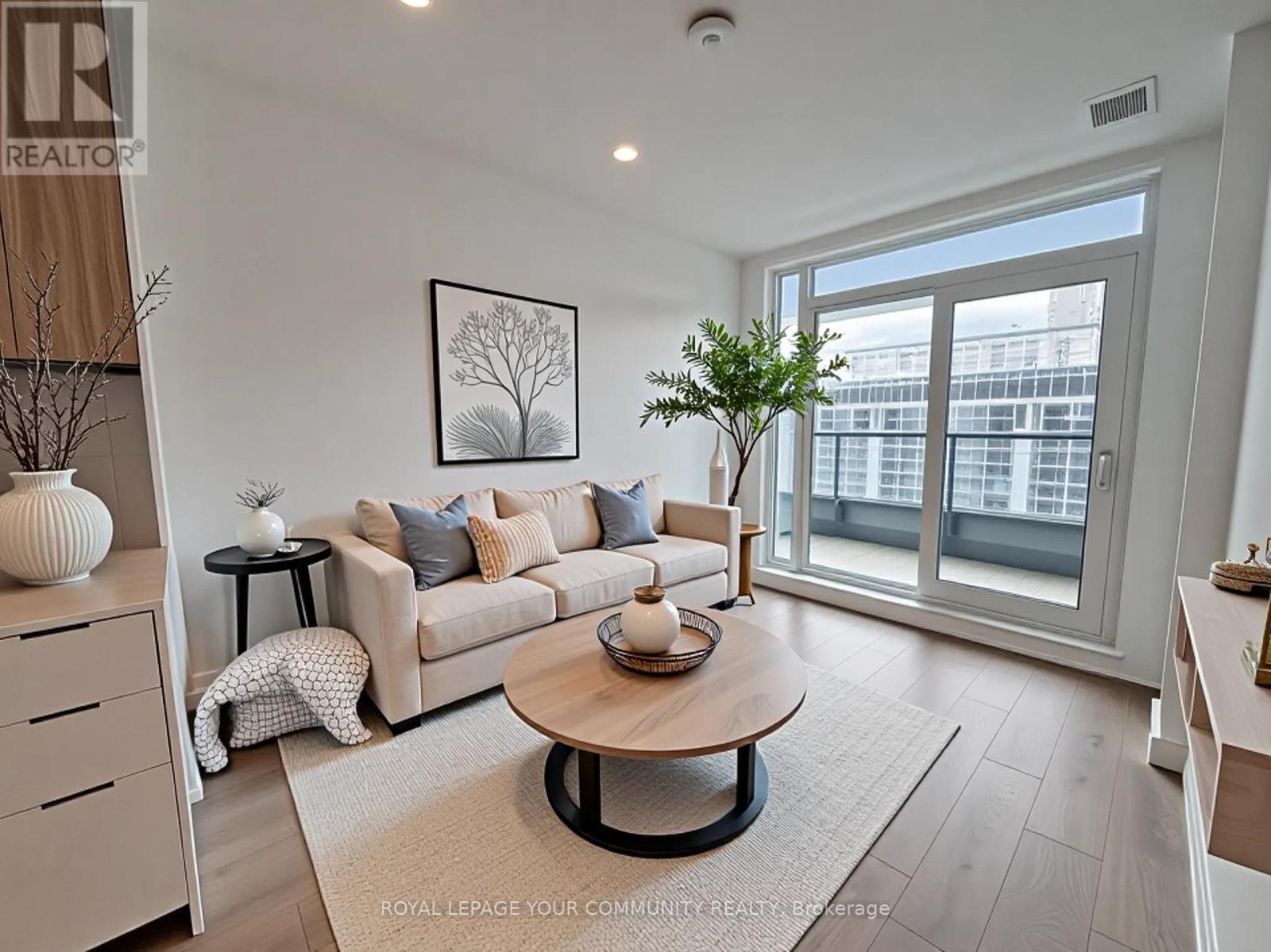 622 - 1037 The Queensway, Toronto, Ontario M8Z 0H4 - Photo 3 - W12608338