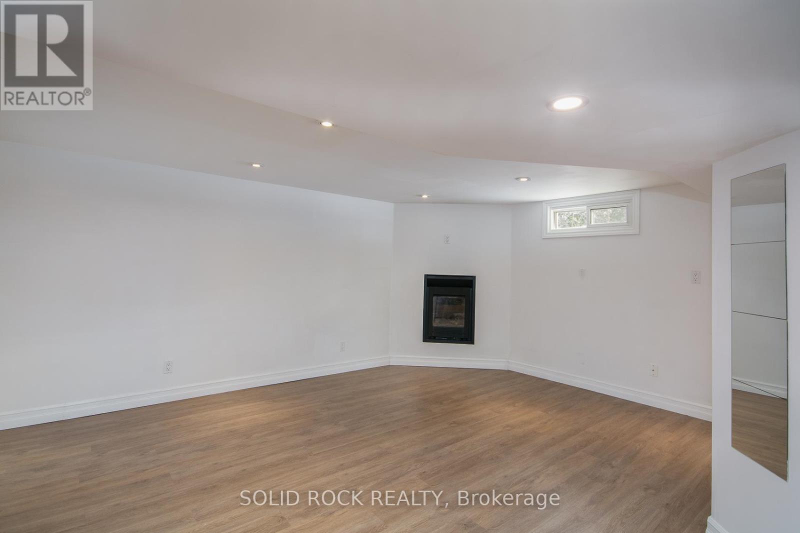 2366 Cheshire Road, Ottawa, Ontario  K2C 1G3 - Photo 15 - X12616246