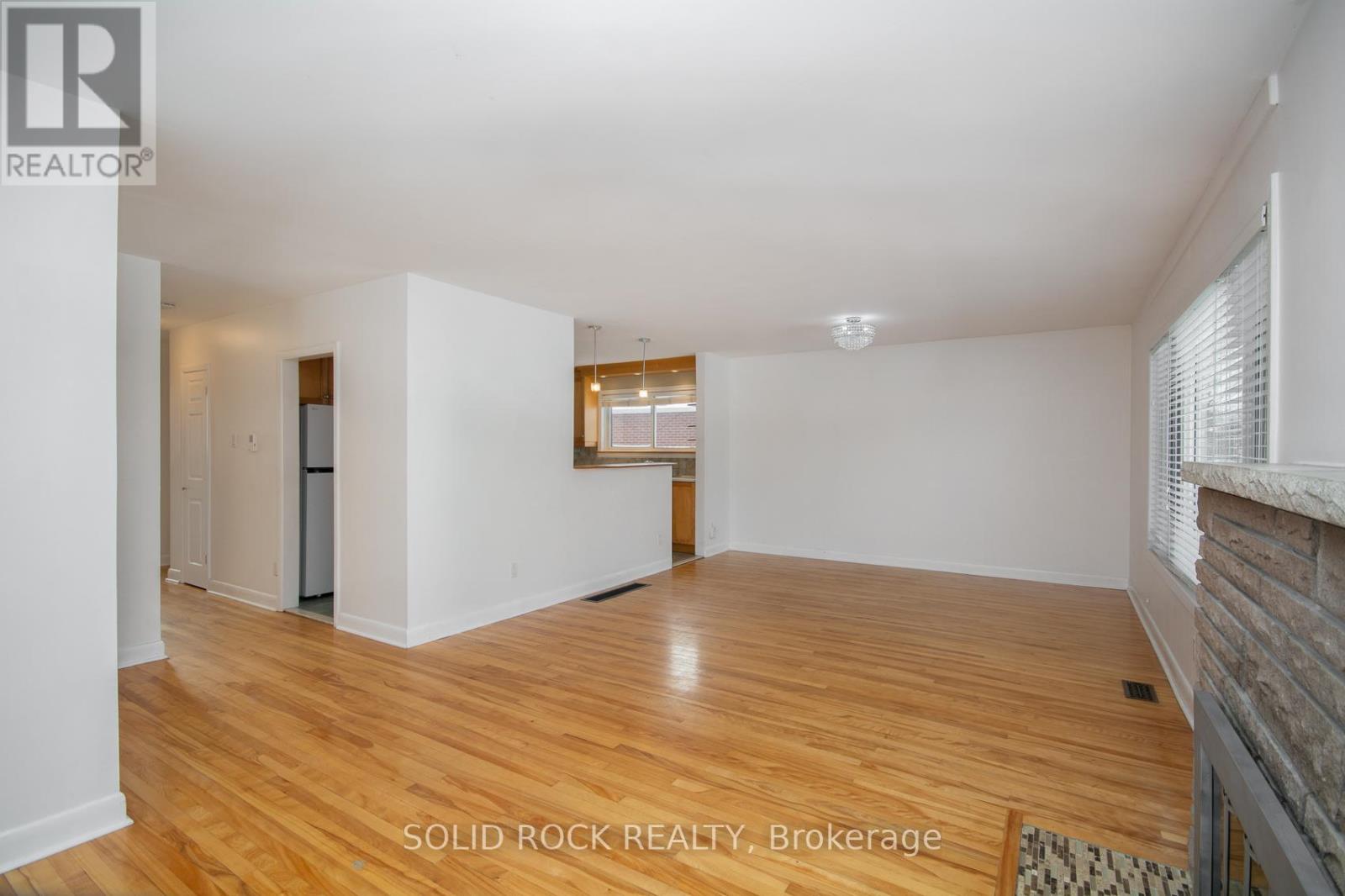 2366 Cheshire Road, Ottawa, Ontario  K2C 1G3 - Photo 6 - X12616246