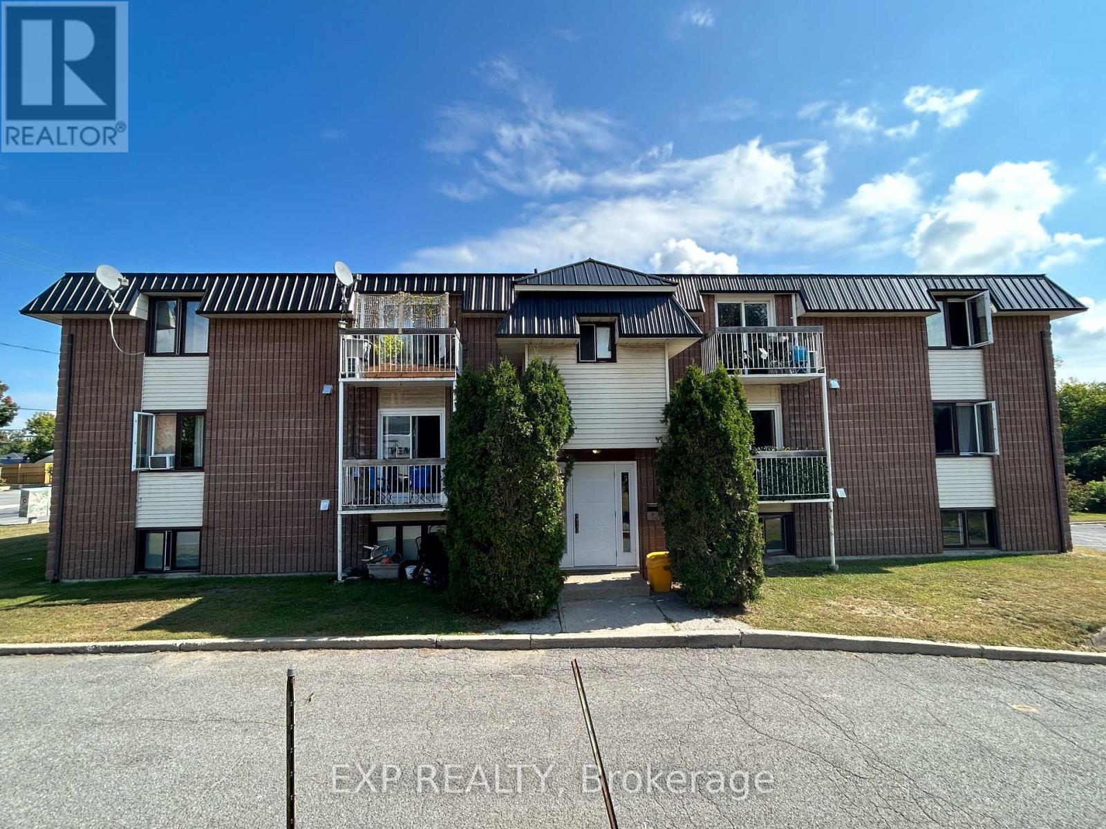 4 - 875 Laurier Street, Clarence-Rockland, Ontario K4K 1E6 - Photo 18 - X12616382