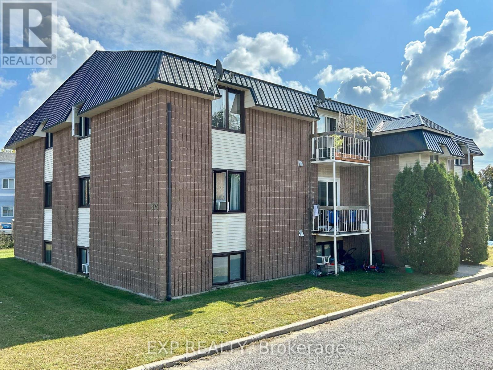 4 - 875 Laurier Street, Clarence-Rockland, Ontario K4K 1E6 - Photo 19 - X12616382