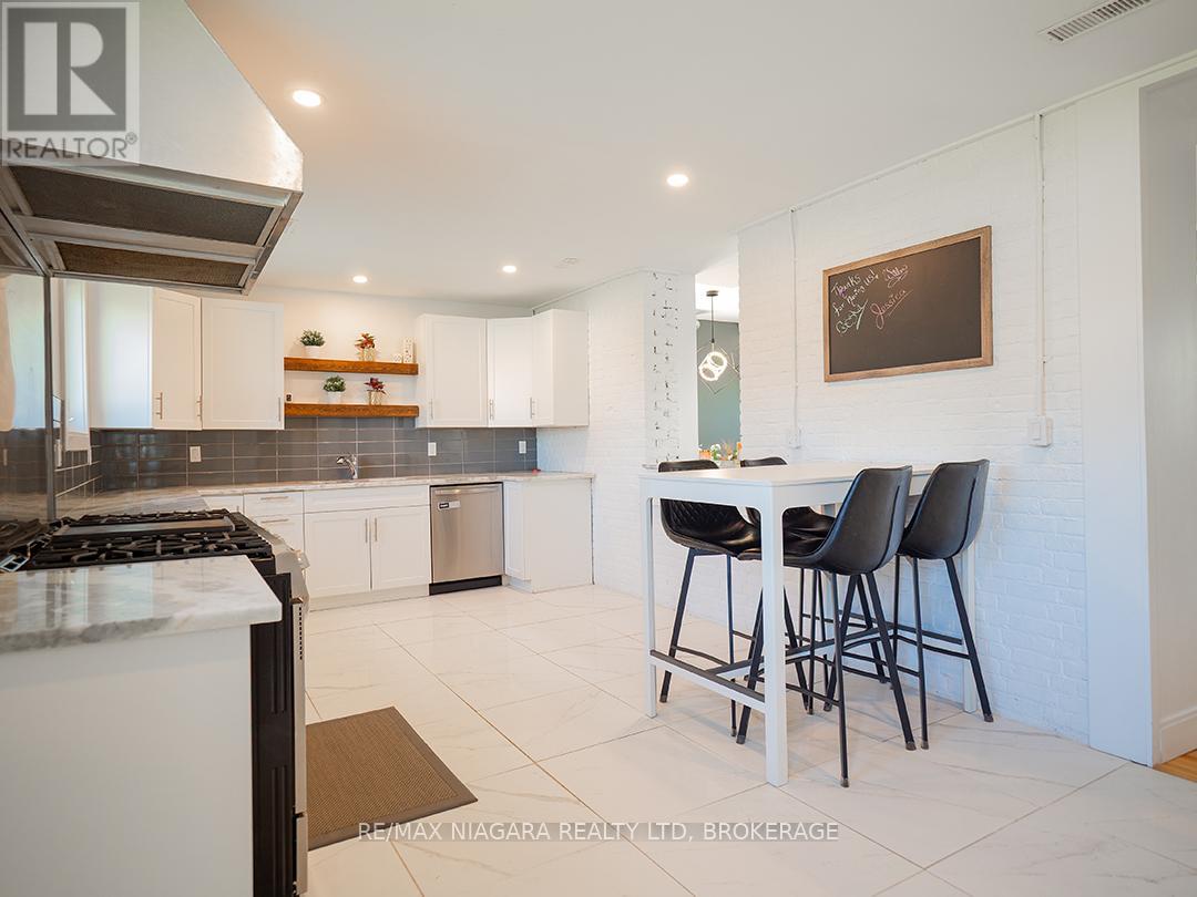 1561 North Shore Drive E, Haldimand, Ontario  N0A 1K0 - Photo 14 - X12616378