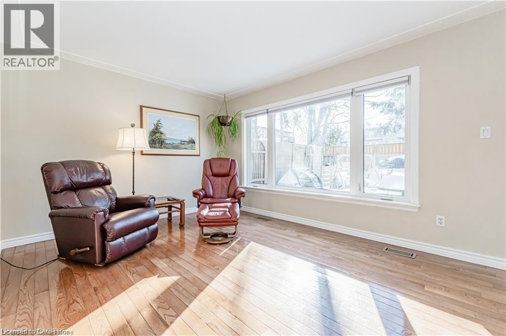 15 Greenbrook Drive, Kitchener, Ontario  N2M 4J5 - Photo 2 - 40793311