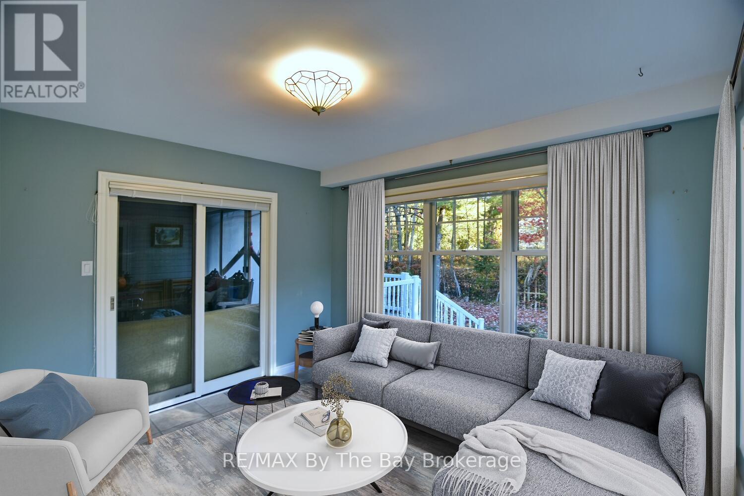 1327 River Road E, Wasaga Beach, Ontario  L9Z 2R7 - Photo 17 - S12616242