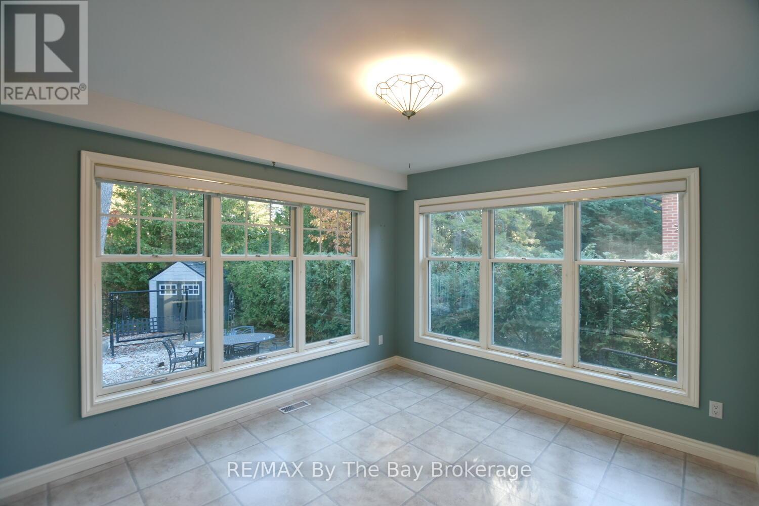 1327 River Road E, Wasaga Beach, Ontario  L9Z 2R7 - Photo 20 - S12616242