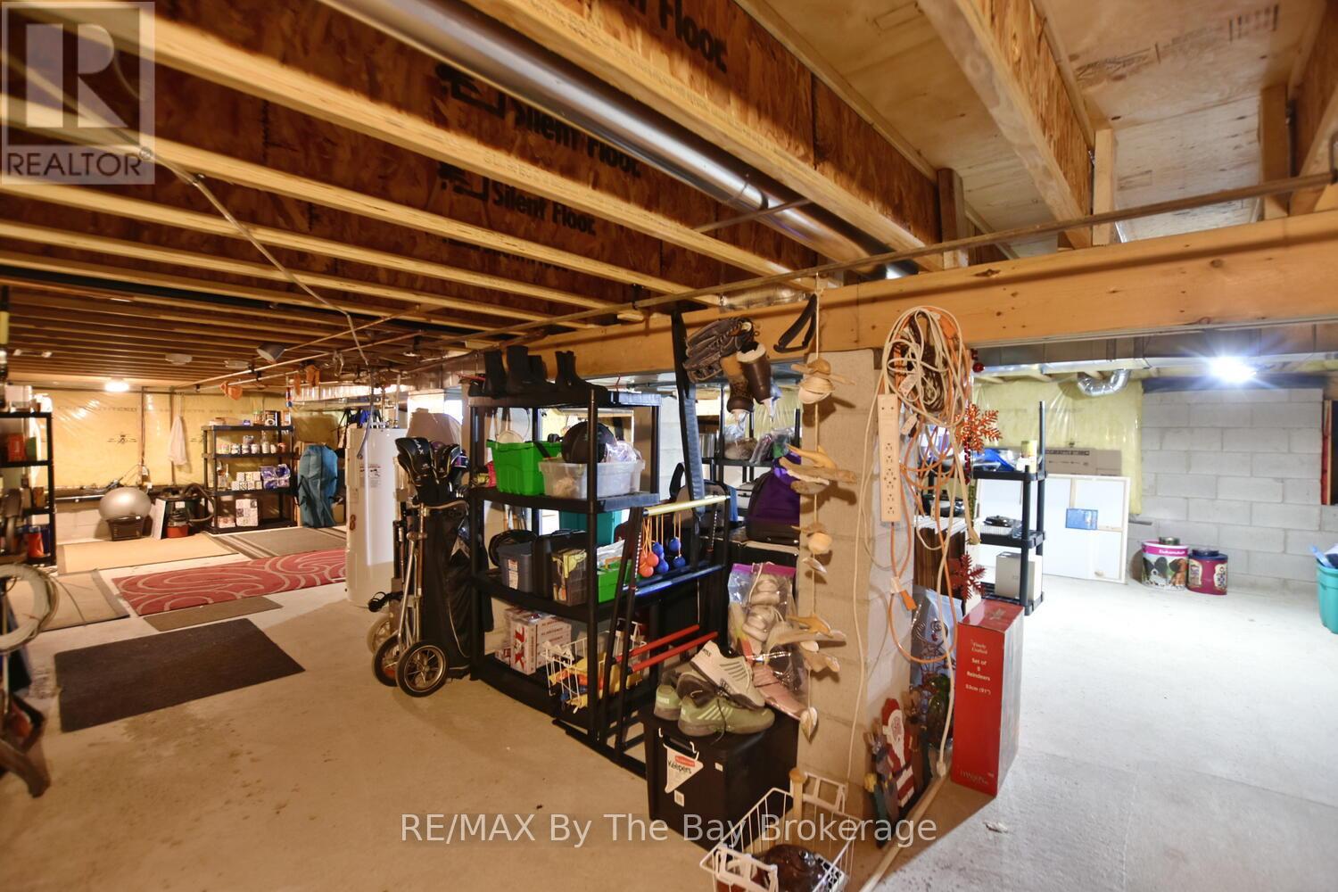 1327 River Road E, Wasaga Beach, Ontario  L9Z 2R7 - Photo 42 - S12616242