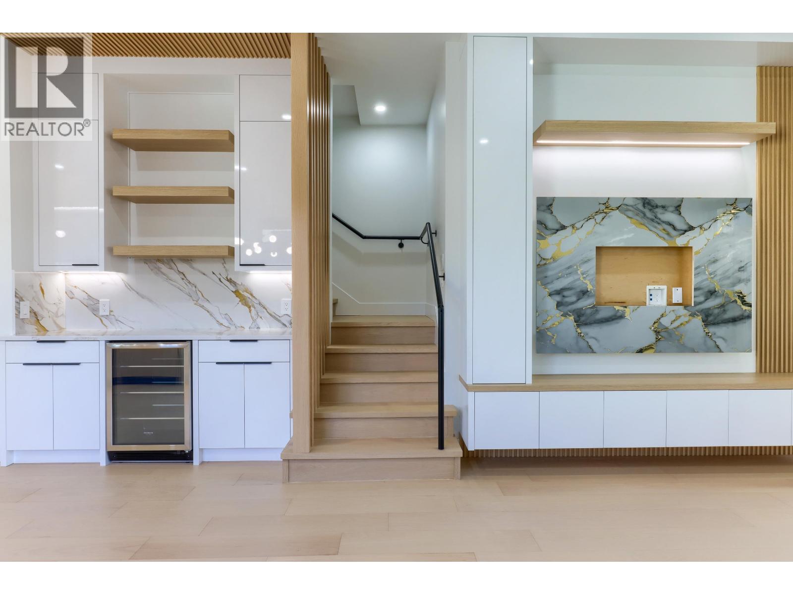 4670 Todd Street, Vancouver, British Columbia  V5R 3P8 - Photo 8 - R3072947