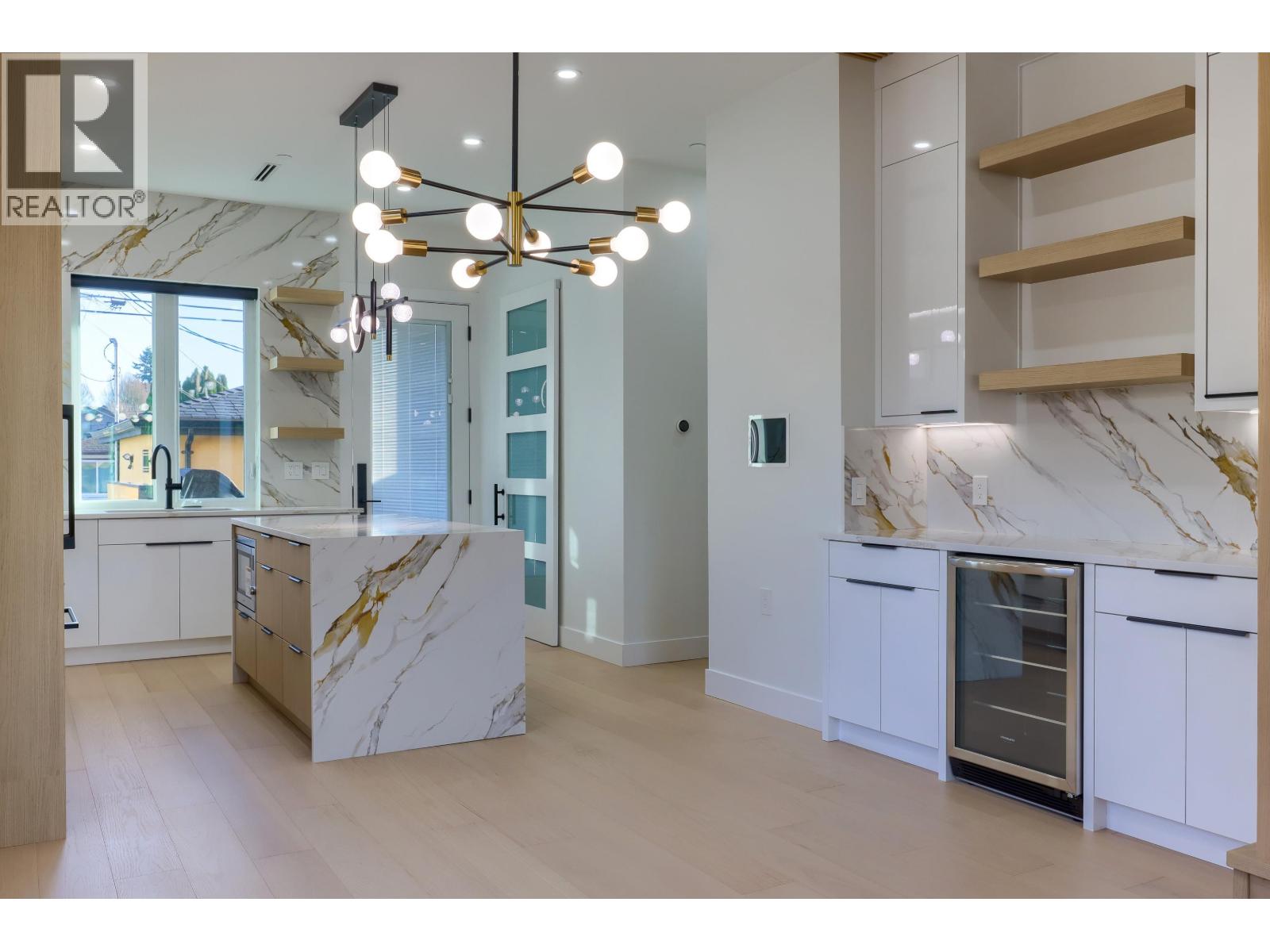 4670 Todd Street, Vancouver, British Columbia  V5R 3P8 - Photo 9 - R3072947