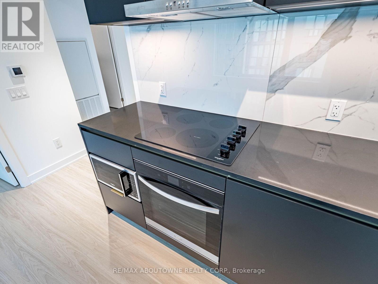 1116 - 8 Wellesley Street W, Toronto, Ontario  M4Y 0J5 - Photo 15 - C12616264