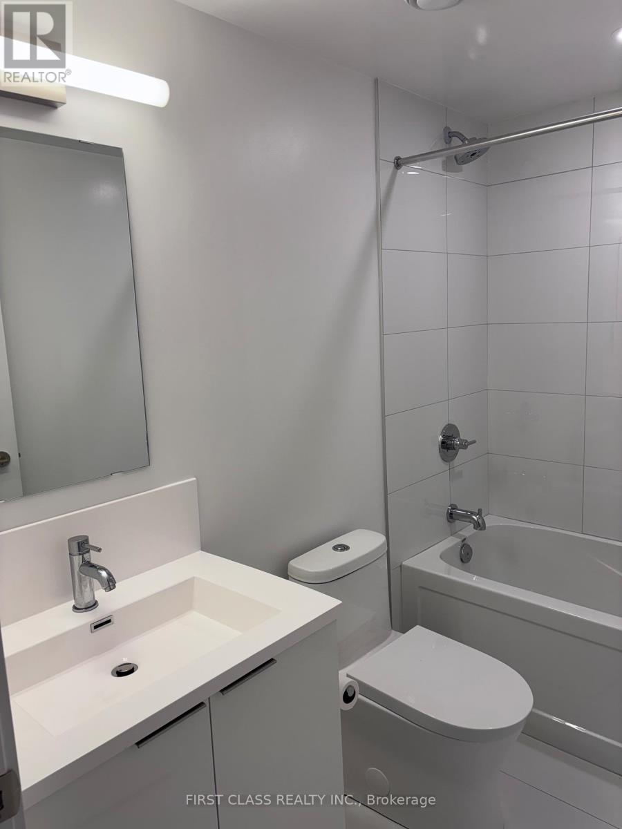 903 - 238 Simcoe Street, Toronto, Ontario  M5T 1T4 - Photo 4 - C12616316