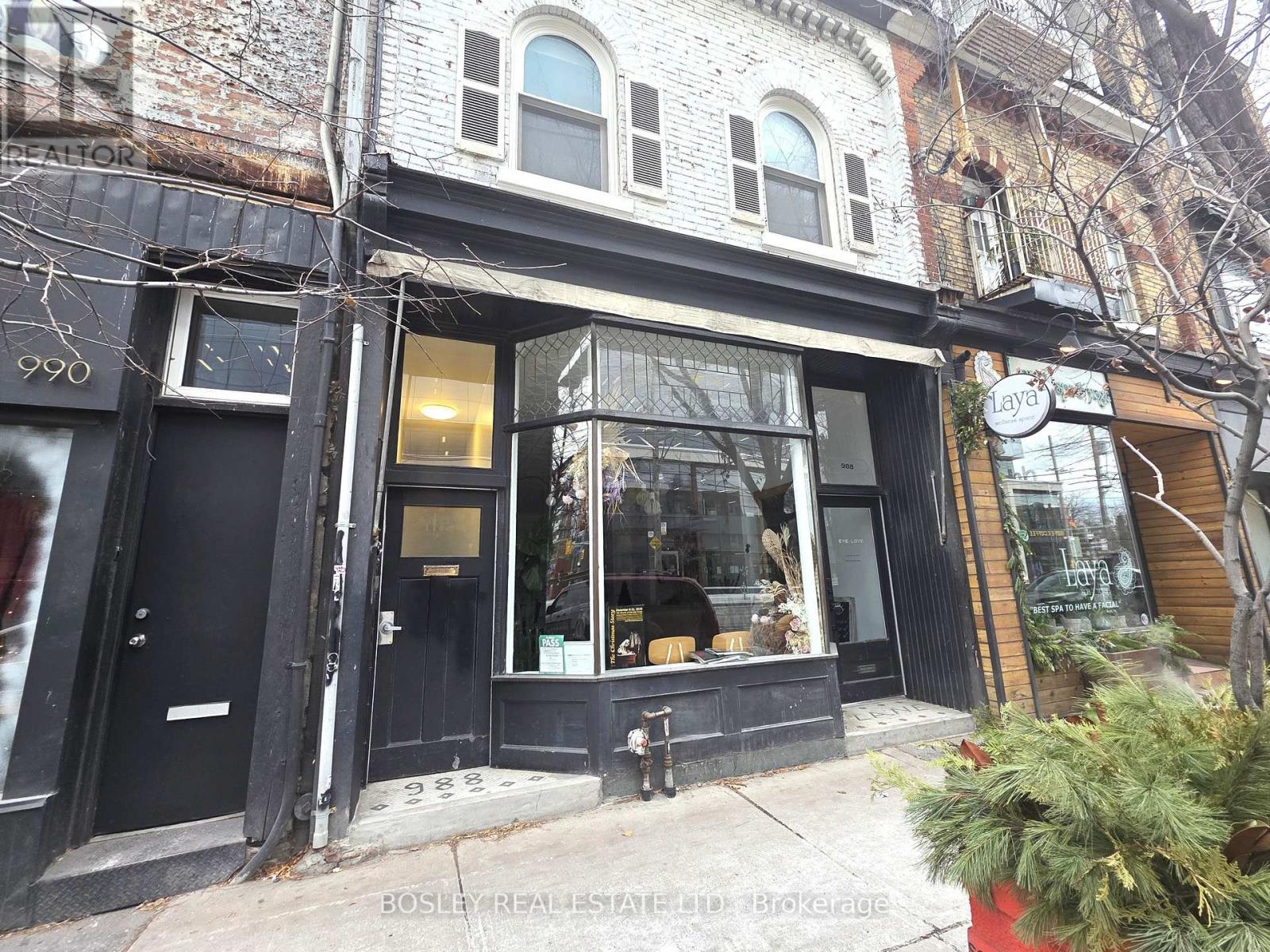 988 QUEEN STREET W, Toronto, Ontario