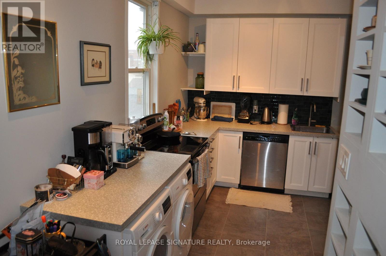 2nd Floor - 133 Brock Street, Toronto, Ontario  M6K 2L5 - Photo 6 - C12616354