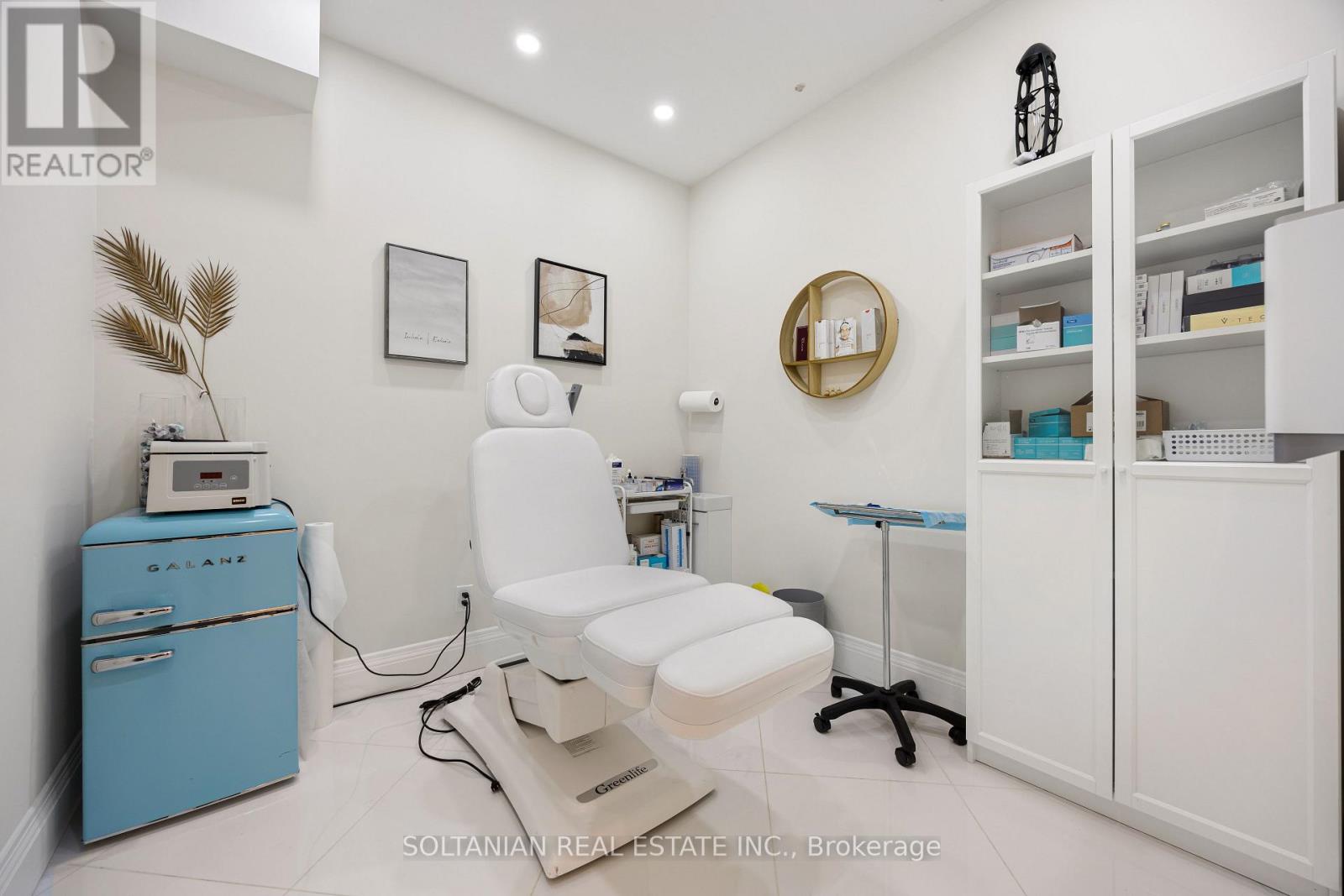 515 Wilson Avenue, Toronto, Ontario  M3H 1V1 - Photo 10 - C12616358