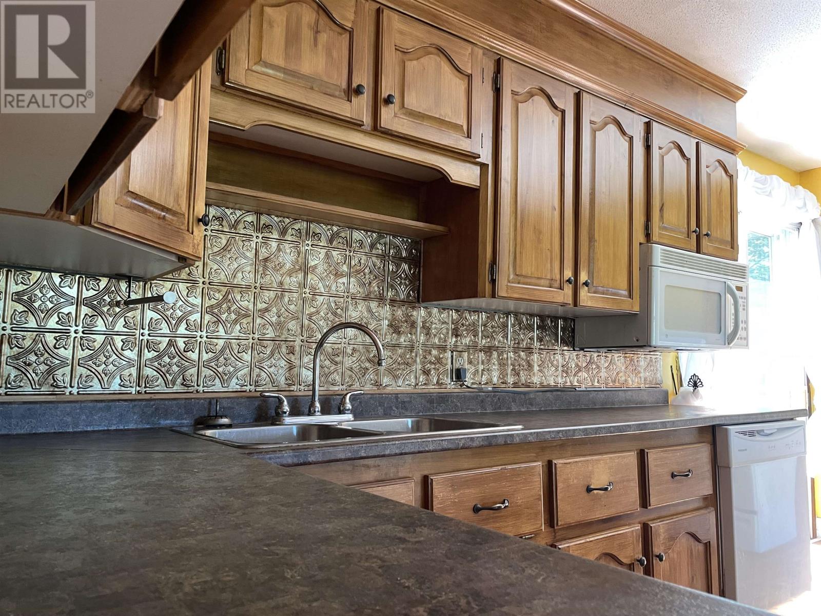 183 Dalton Avenue, Tignish, Prince Edward Island  C0B 2B0 - Photo 8 - 202529295