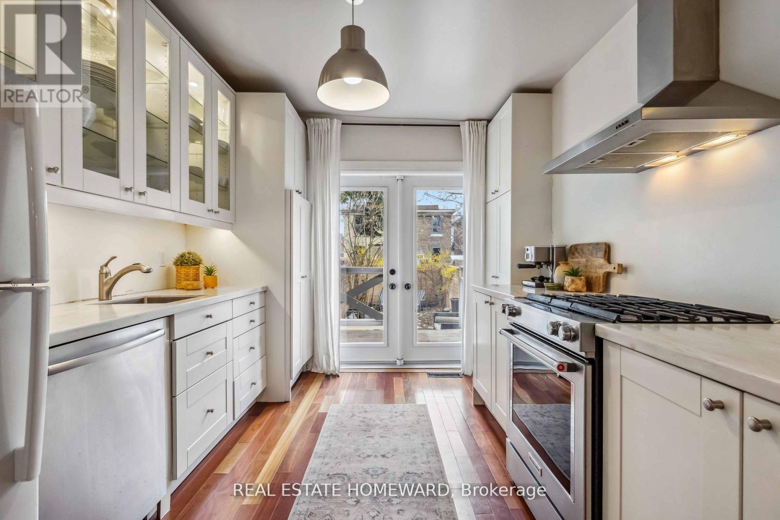 7 Norway Avenue, Toronto, Ontario  M4L 1P7 - Photo 6 - E12616218