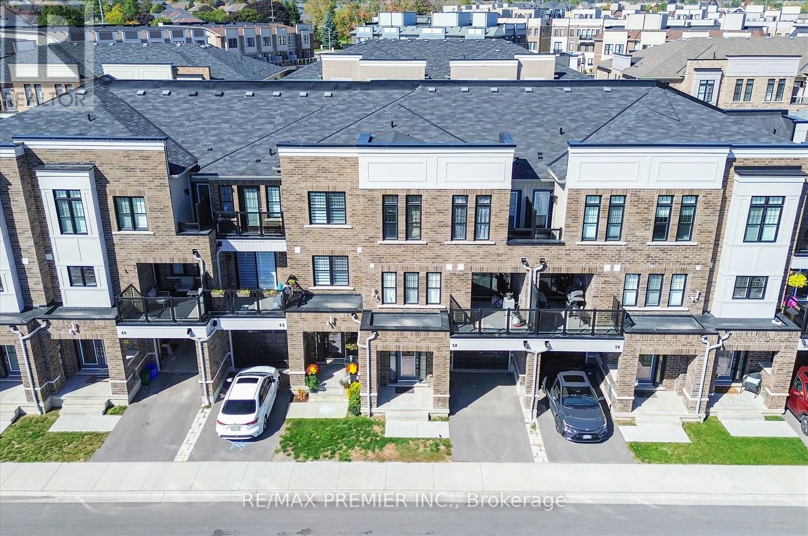 38 King William Way, Clarington, Ontario  L1C 7E8 - Photo 2 - E12616384