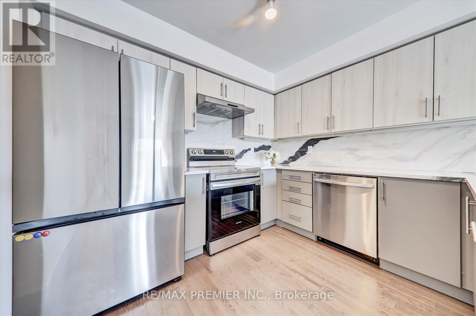 38 King William Way, Clarington, Ontario  L1C 7E8 - Photo 25 - E12616384