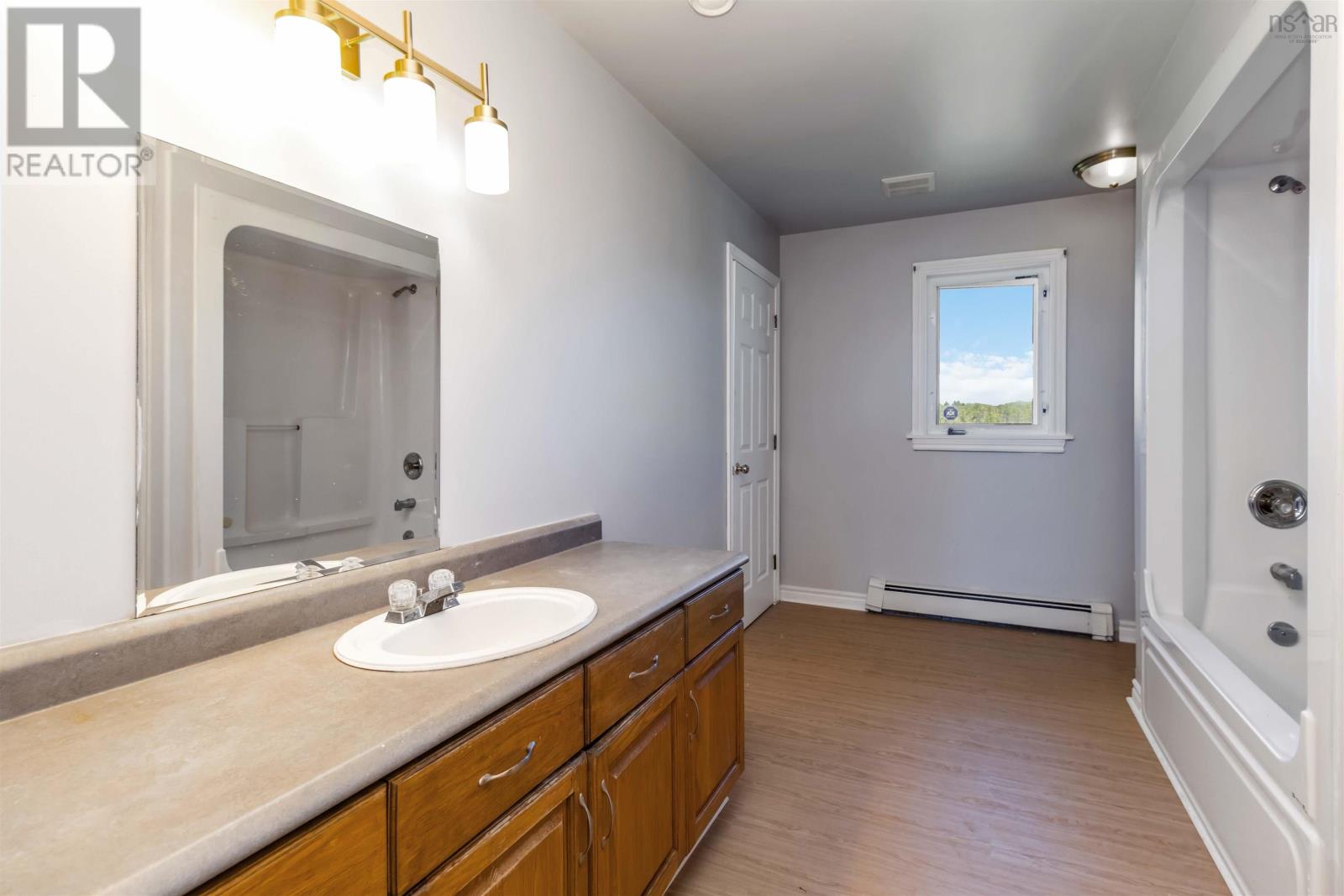 73 Sea Spray Drive, Eastern Passage, Nova Scotia B3G 1S5 - Photo 12 - 202521363