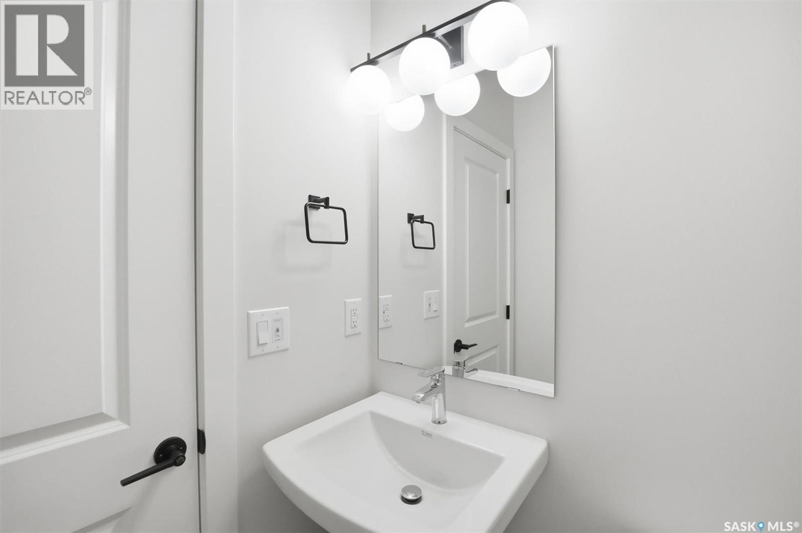 422 Cockcroft Place, Saskatoon, Saskatchewan  S7V 1Y9 - Photo 15 - SK025472