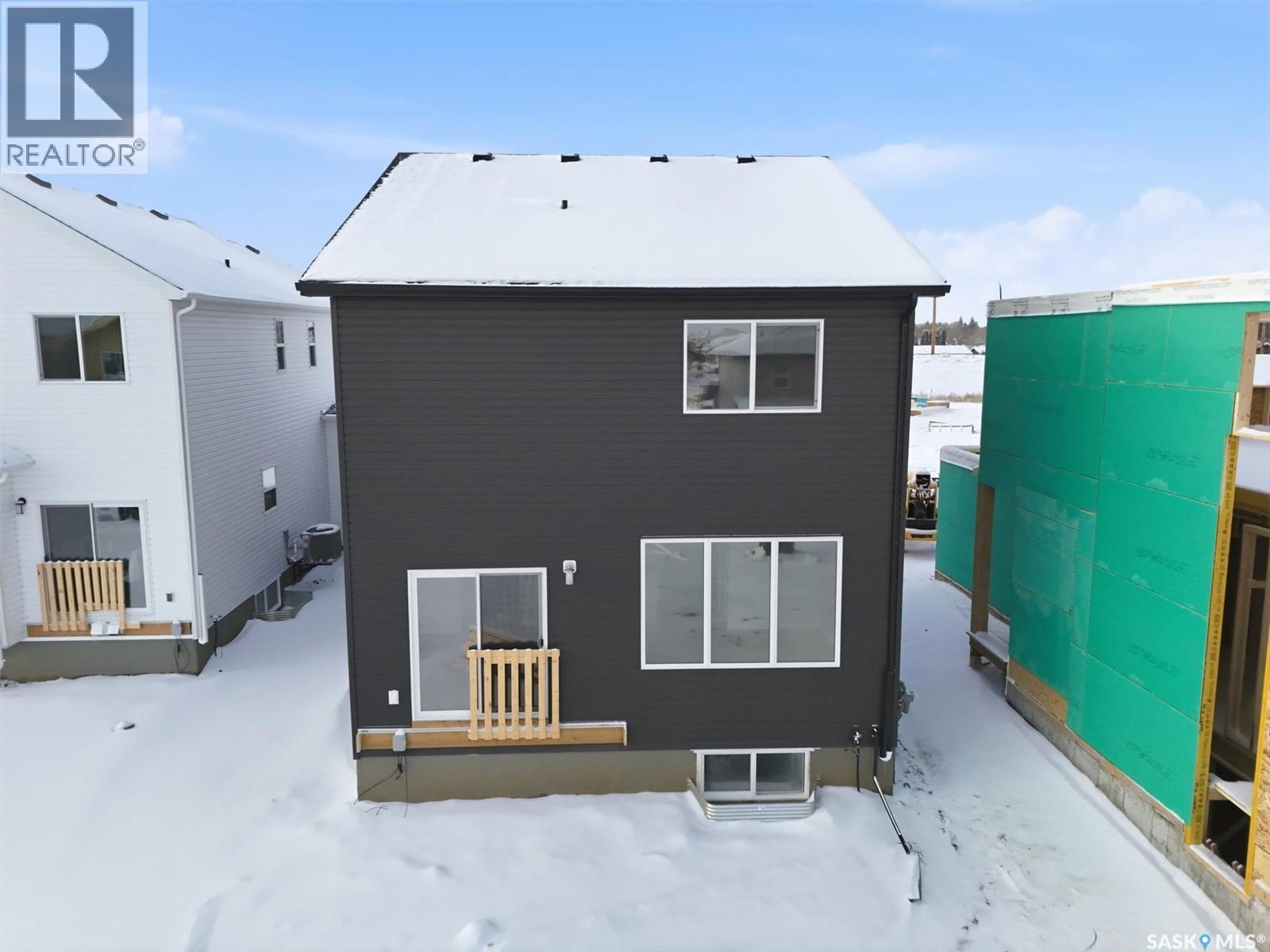 422 Cockcroft Place, Saskatoon, Saskatchewan  S7V 1Y9 - Photo 2 - SK025472