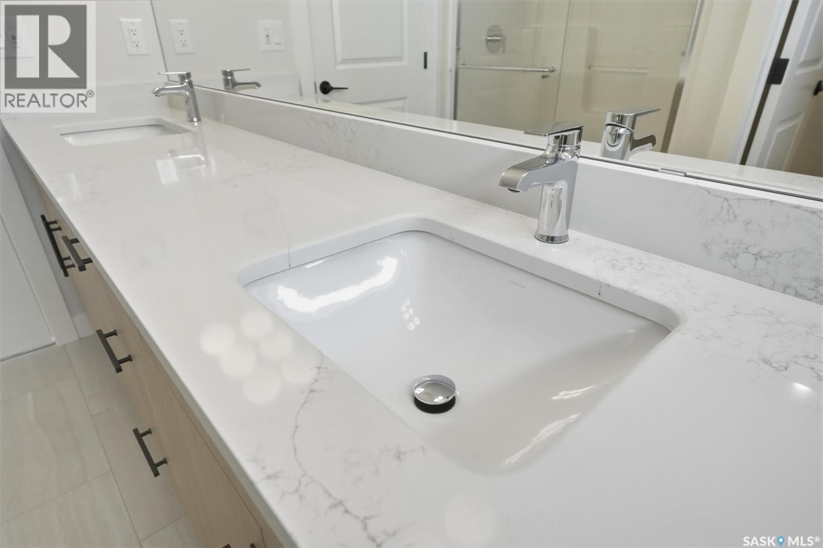 422 Cockcroft Place, Saskatoon, Saskatchewan  S7V 1Y9 - Photo 23 - SK025472