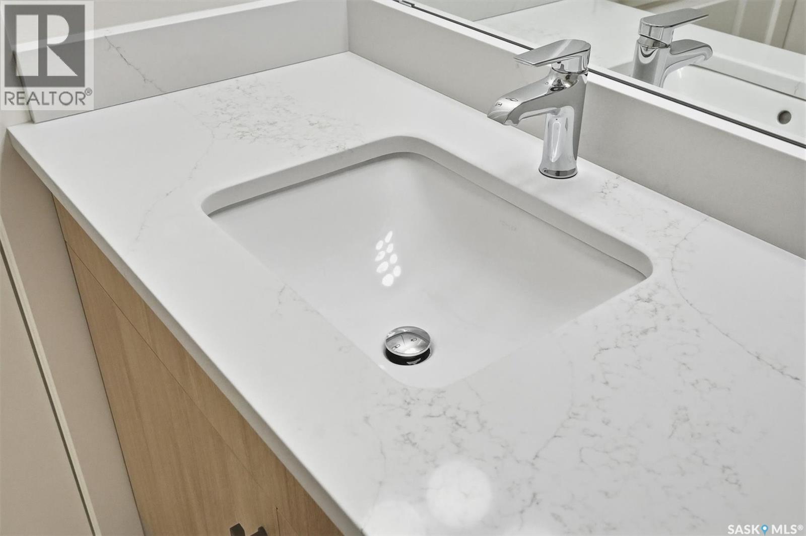 422 Cockcroft Place, Saskatoon, Saskatchewan  S7V 1Y9 - Photo 29 - SK025472