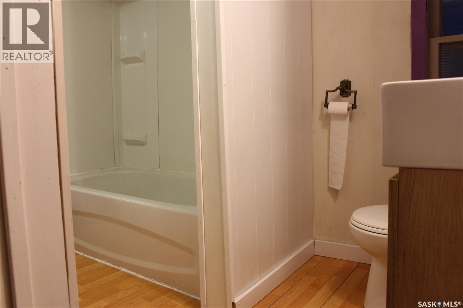 815 6th Avenue Ne, Moose Jaw, Saskatchewan  S6H 1L4 - Photo 11 - SK025462