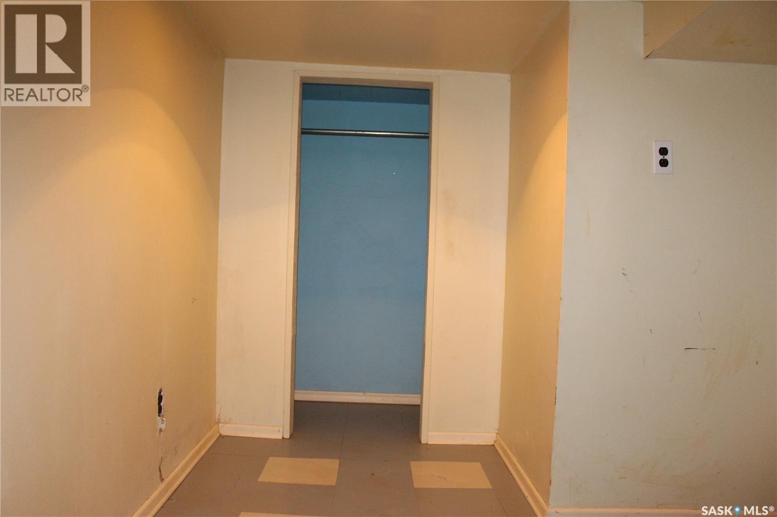 815 6th Avenue Ne, Moose Jaw, Saskatchewan  S6H 1L4 - Photo 13 - SK025462