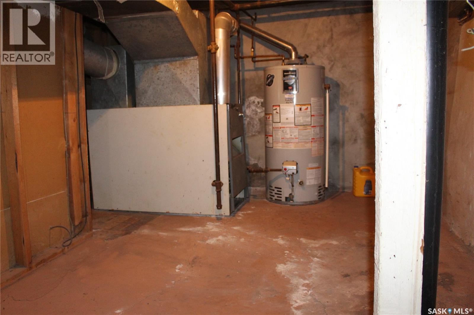 815 6th Avenue Ne, Moose Jaw, Saskatchewan  S6H 1L4 - Photo 14 - SK025462