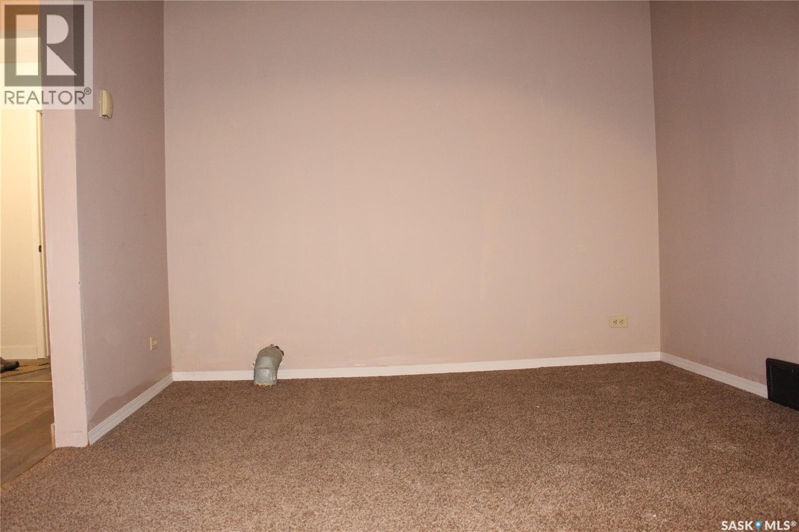 815 6th Avenue Ne, Moose Jaw, Saskatchewan  S6H 1L4 - Photo 5 - SK025462