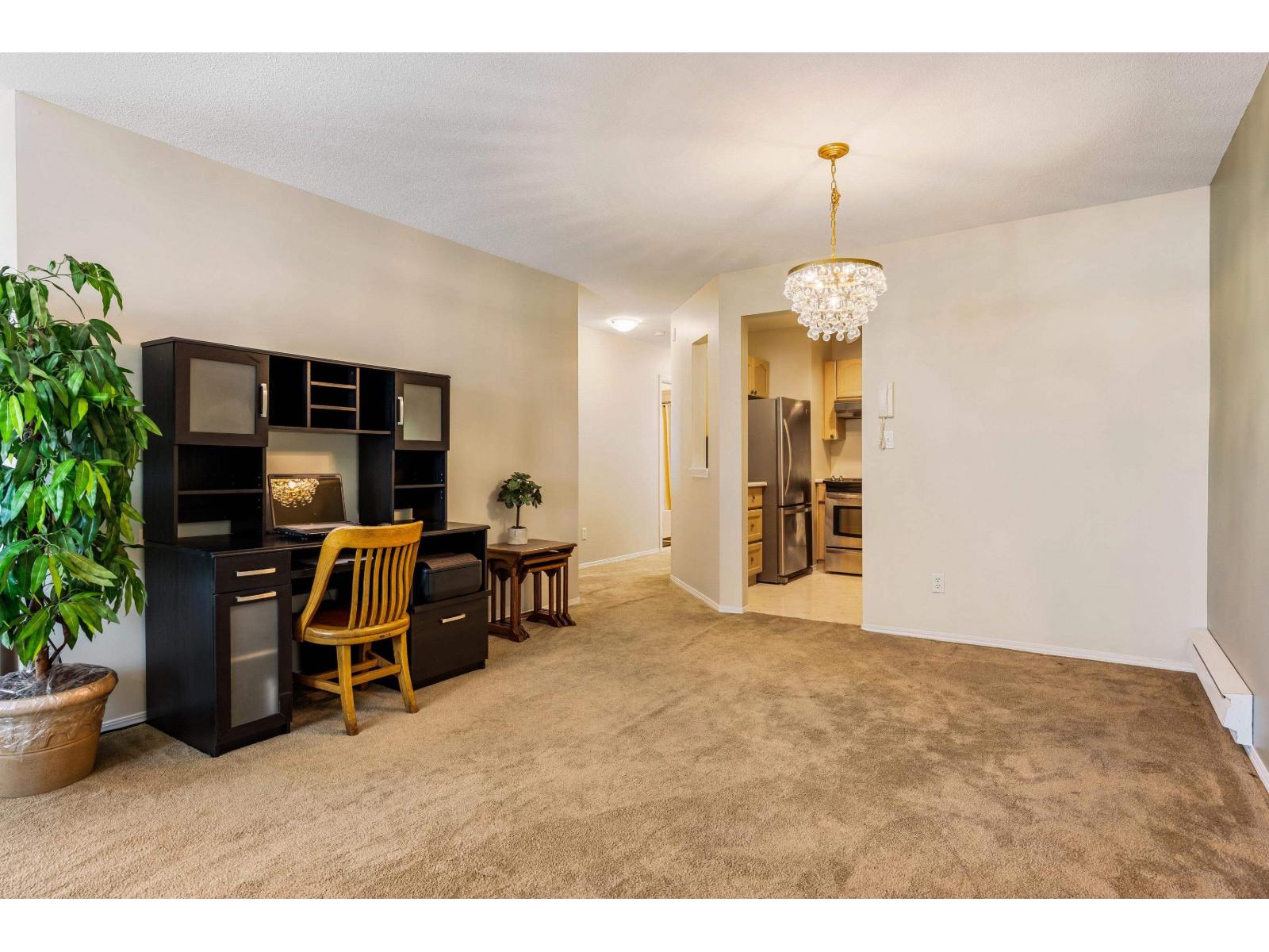 303 9400 Cook Street, Chilliwack Downtown, Chilliwack, British Columbia  V2P 4J6 - Photo 15 - R3070346