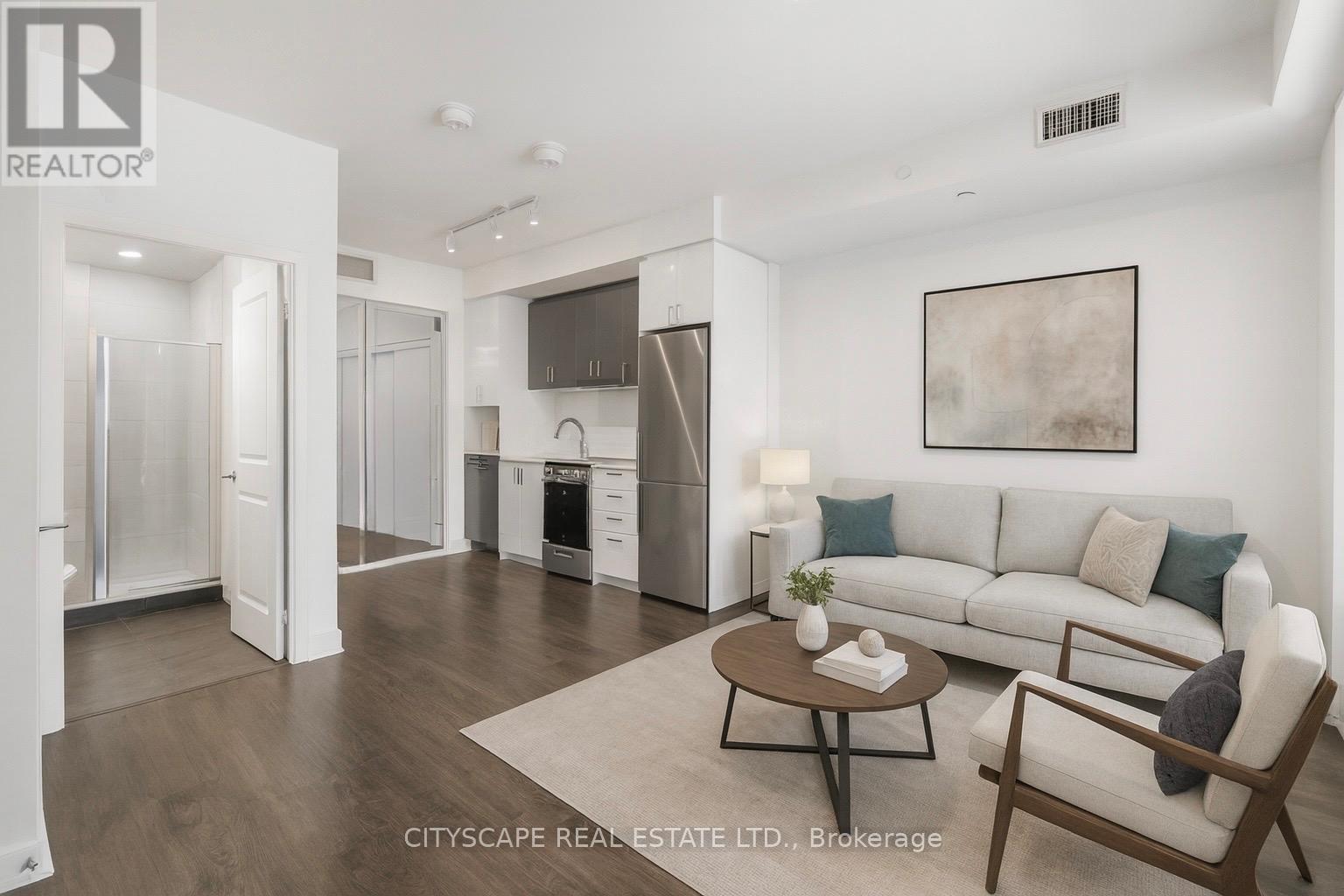 501 - 30 Upper Mall Way, Vaughan, Ontario  L4J 0L7 - Photo 2 - N12616282