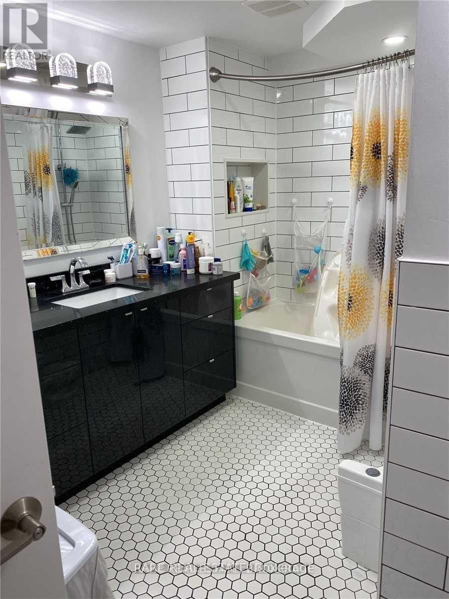 60 Patricia Drive, King, Ontario  L7B 1H5 - Photo 13 - N12616298