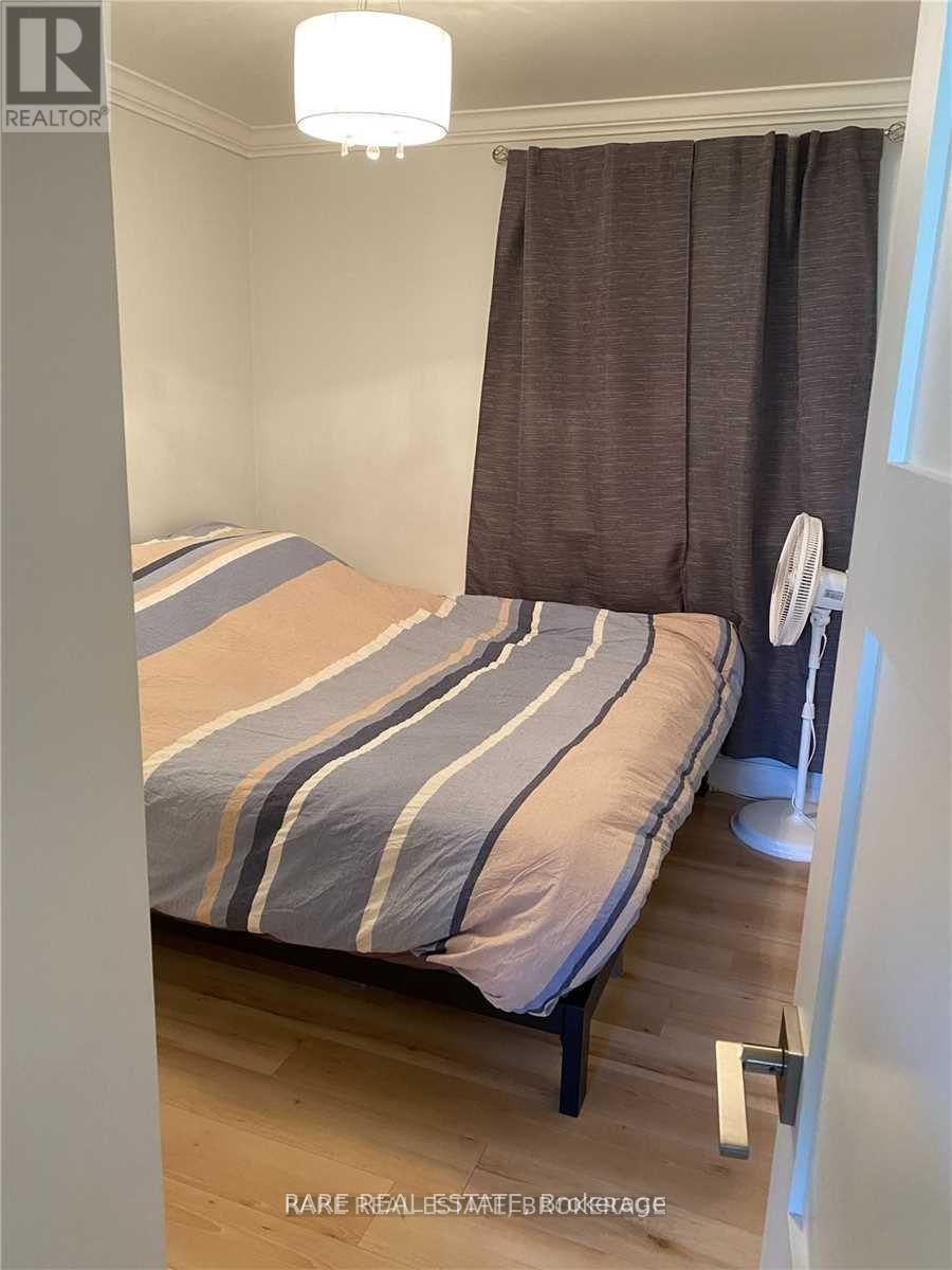 60 Patricia Drive, King, Ontario  L7B 1H5 - Photo 7 - N12616298