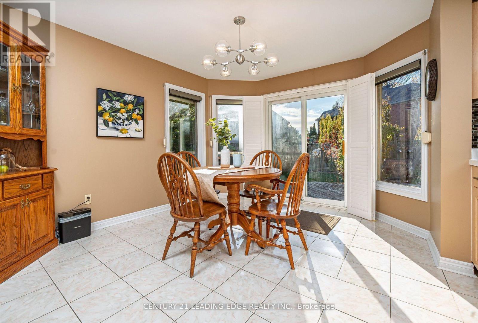 207 Larkin Avenue, Markham, Ontario  L3P 4Y7 - Photo 10 - N12616368