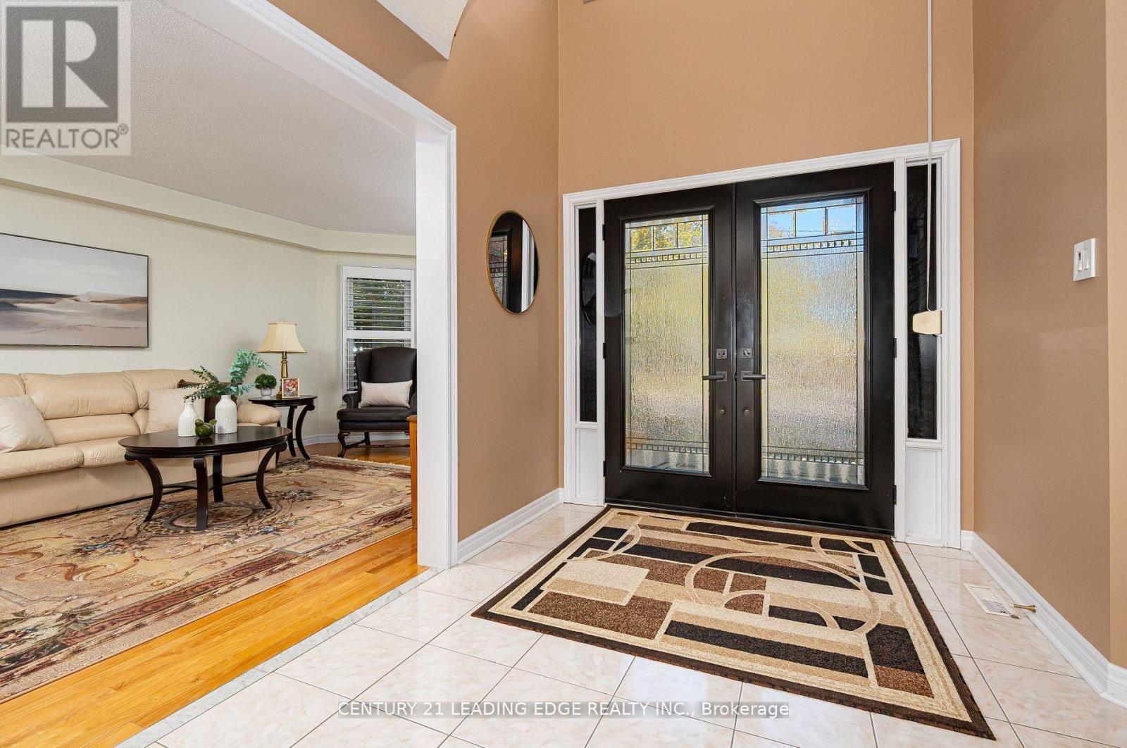 207 Larkin Avenue, Markham, Ontario  L3P 4Y7 - Photo 4 - N12616368