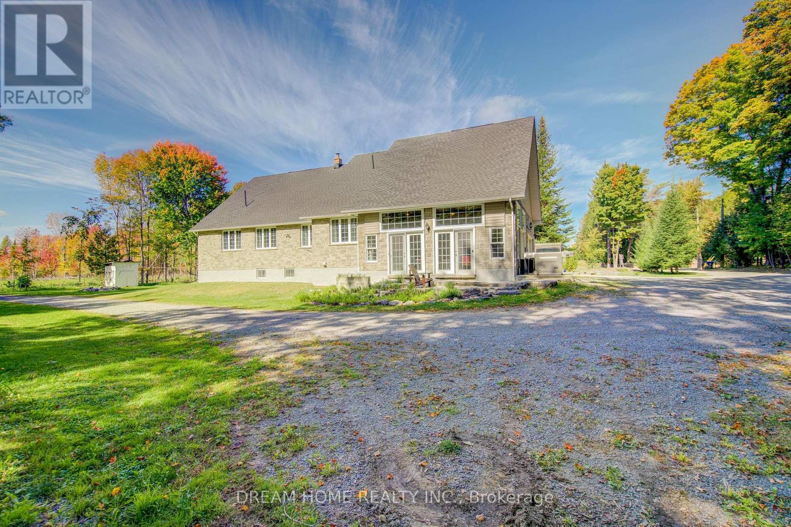 1119 Sajnovic Place, Ramara, Ontario  L3V 0L8 - Photo 38 - S12616312