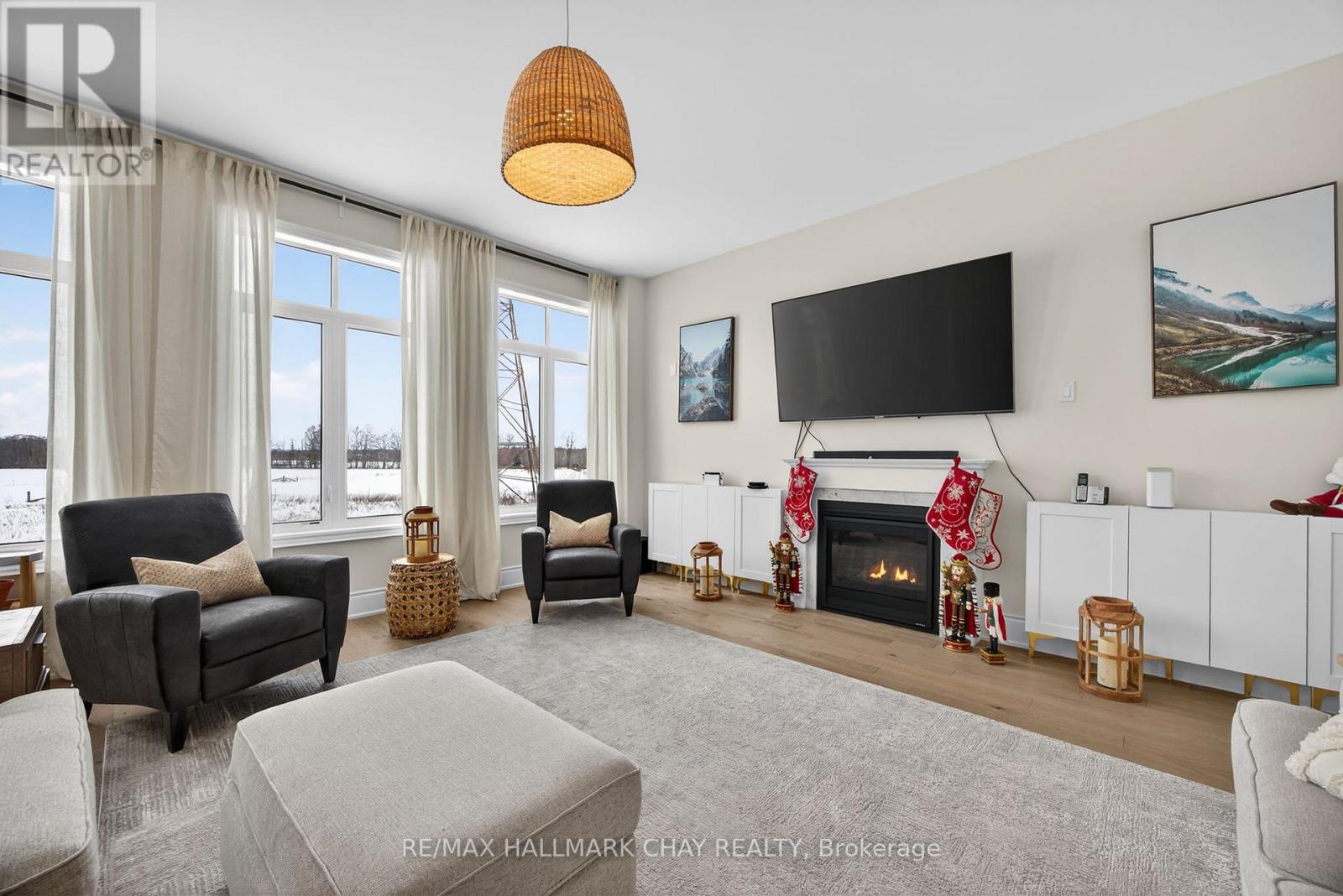 13 Sanford Circle, Springwater, Ontario  L9X 2A8 - Photo 11 - S12616342