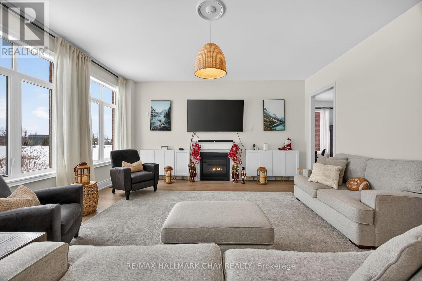 13 Sanford Circle, Springwater, Ontario  L9X 2A8 - Photo 12 - S12616342