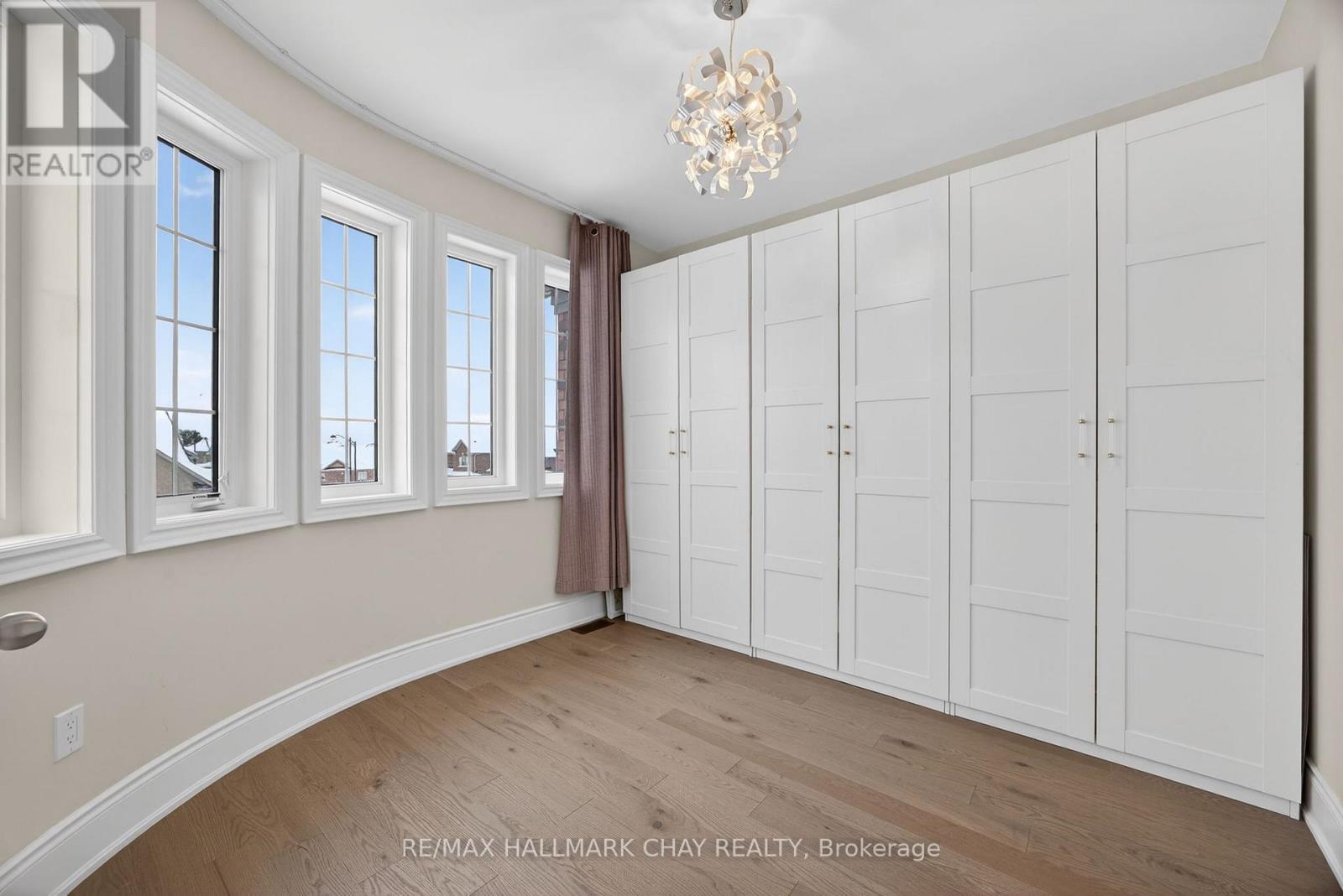 13 Sanford Circle, Springwater, Ontario  L9X 2A8 - Photo 32 - S12616342