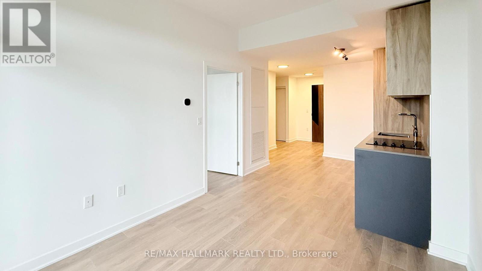 508 - 1037 The Queensway, Toronto, Ontario  M8Z 0C6 - Photo 9 - W12616252