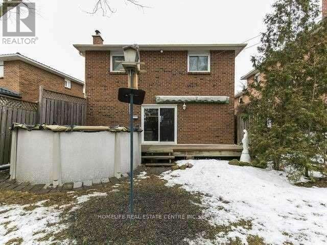 97 Fairglen Avenue, Brampton (Brampton West), Ontario  L6X 1K7 - Photo 11 - W12616256