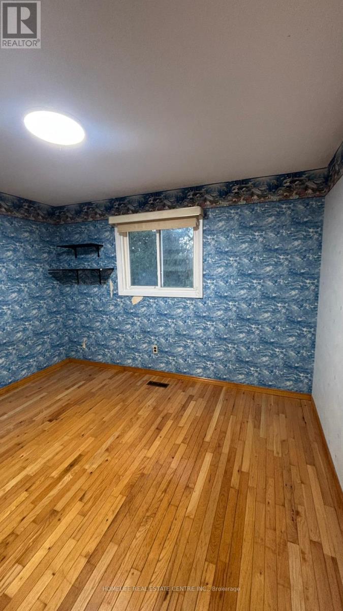 97 Fairglen Avenue, Brampton (Brampton West), Ontario  L6X 1K7 - Photo 7 - W12616256