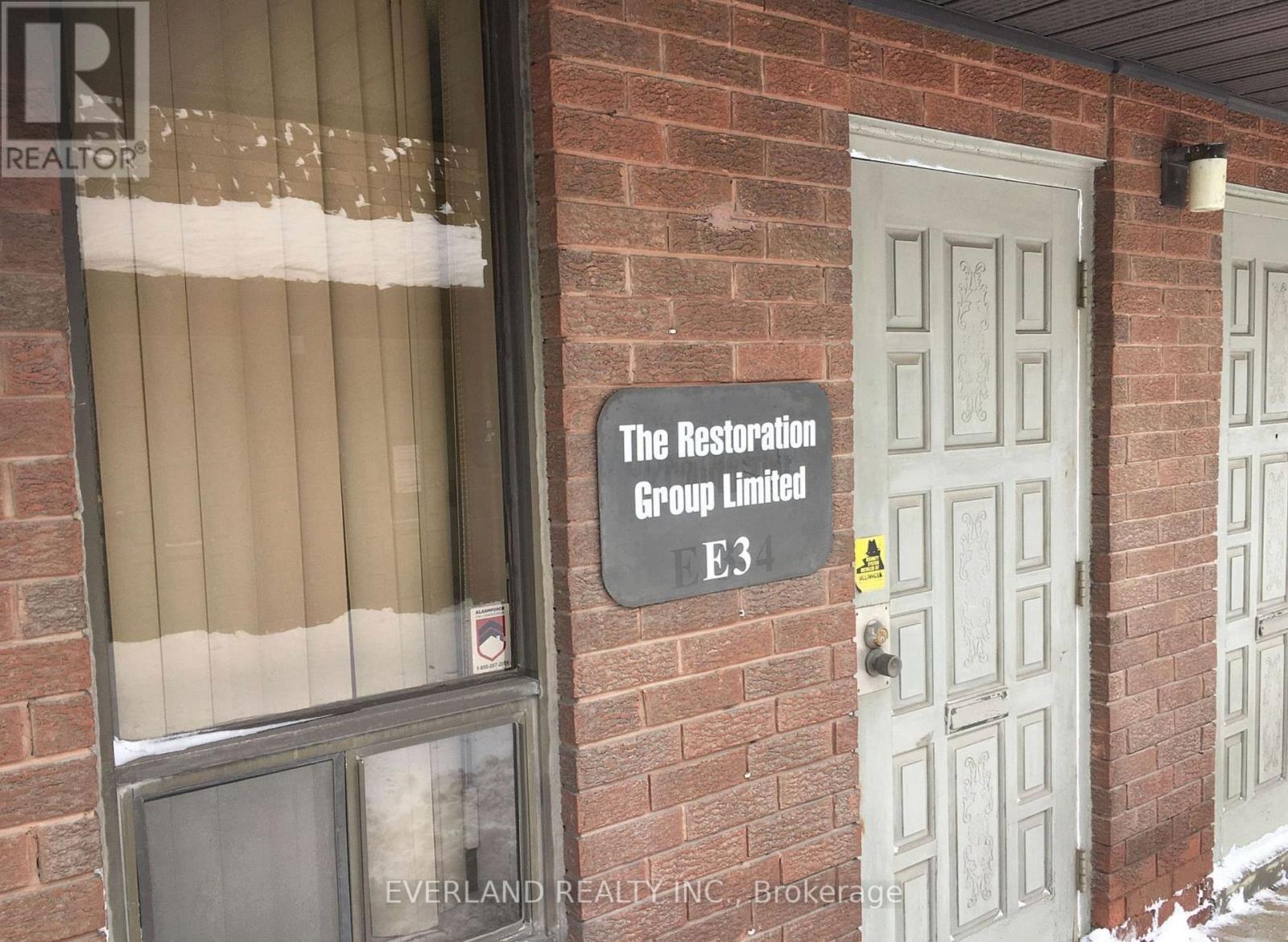 # E3 - 1585 Britannia Road E, Mississauga, Ontario  L4W 2M4 - Photo 3 - W12616268