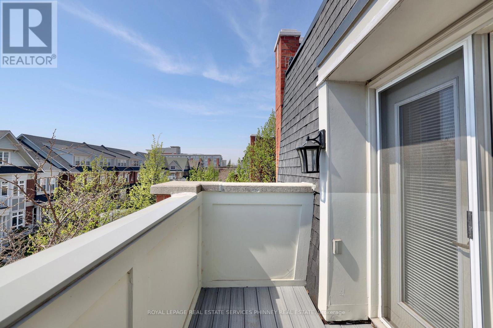 165 Lakeshore Road E, Mississauga, Ontario  L5G 4T9 - Photo 25 - W12616272