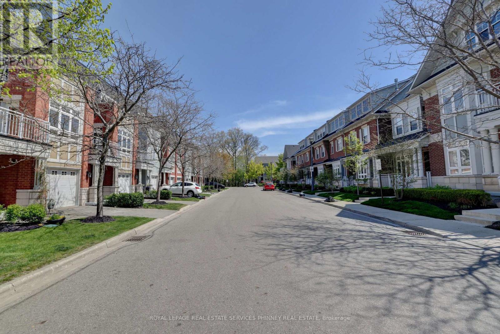 165 Lakeshore Road E, Mississauga, Ontario  L5G 4T9 - Photo 35 - W12616272